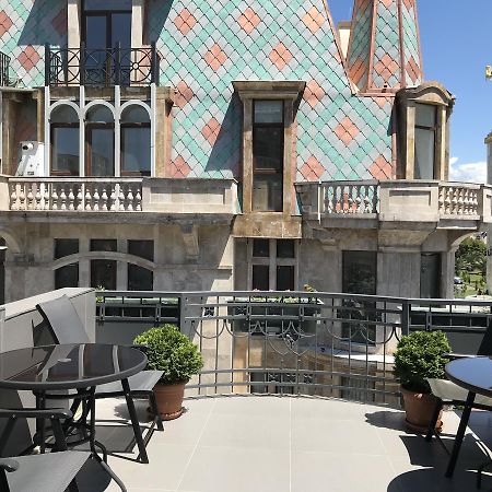 Cozy Studio On Europe Square Batumi Exterior photo